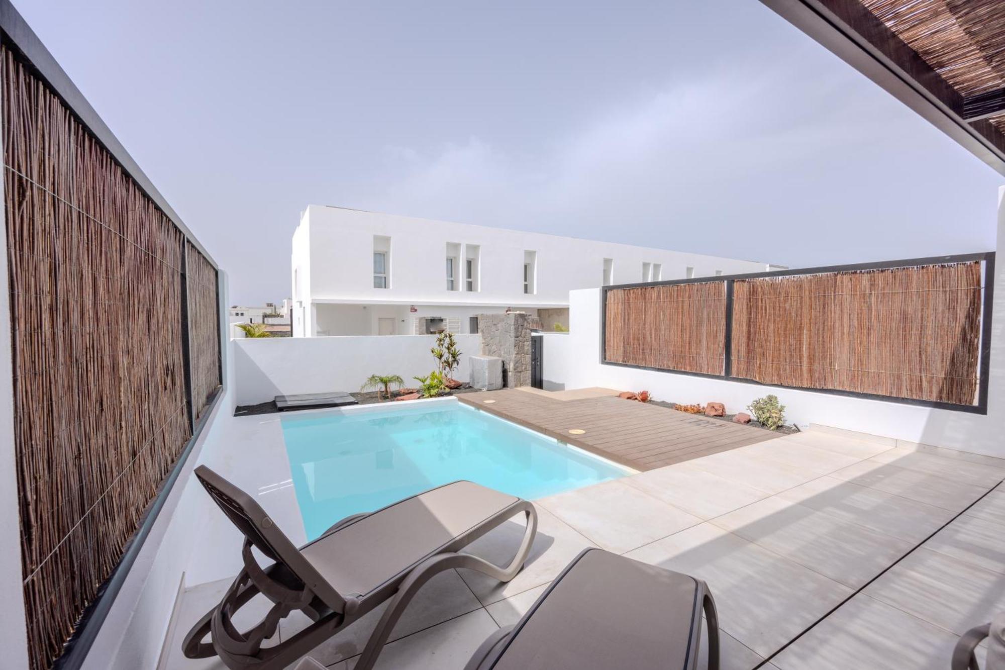 Serena Holiday Homes By Livvo Playa Blanca Dış mekan fotoğraf